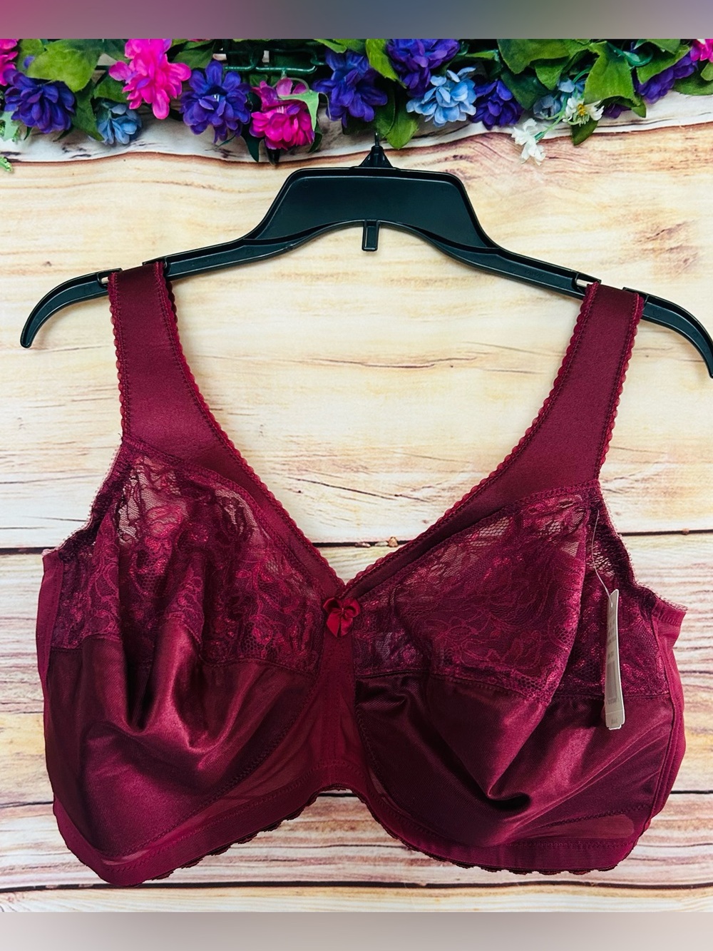 Glamorise Women’s Plus Size Burgundy Lace Detail Wire Free Bra Size 46DD NWT